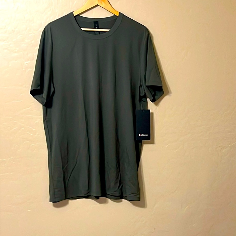Lululemon Men’s Fundamental T-Shirt Army Green XL NWT